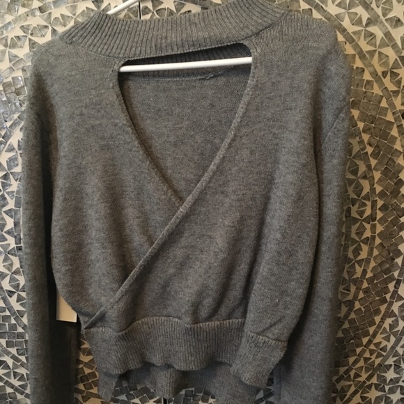 NWT Design Lab Wrap Cut Out Sweater 💕💕 - Picture 2 of 4